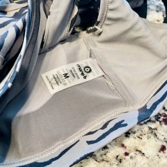 Mono B Sports Bra Double Strap Back Animal Print Gray & Black LARGE - Picture 9 of 12